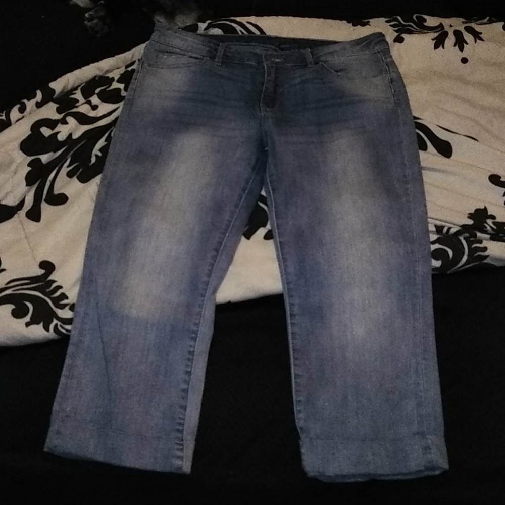 Capri Jeans